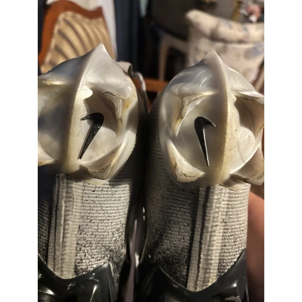 Nike product pair